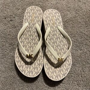 Micheal Kors Flip Flops